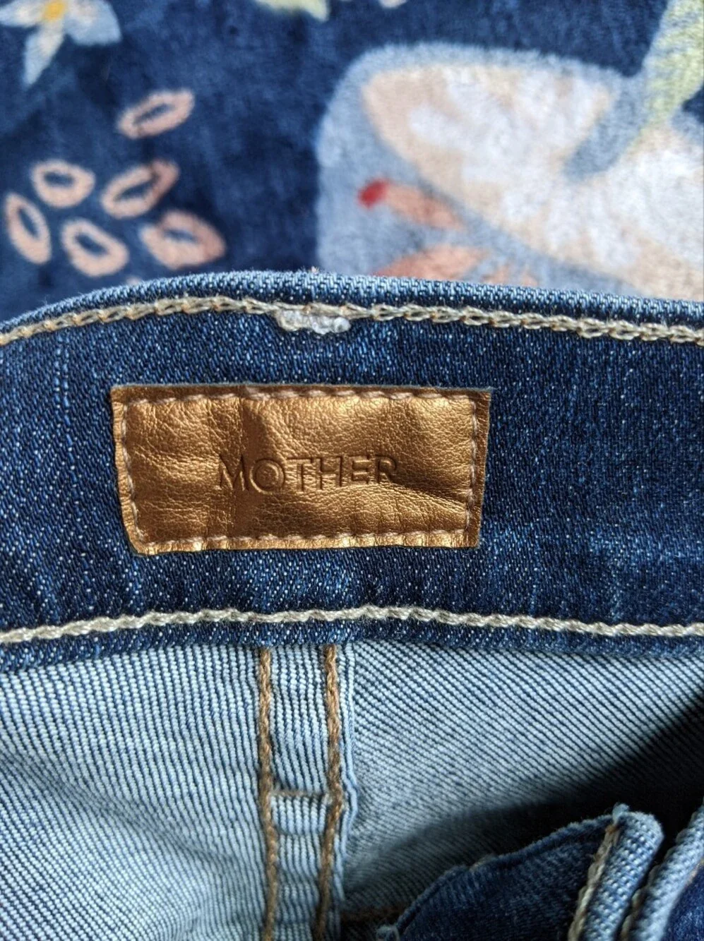 Mother Jeans Classic Fit Cropped Size 28